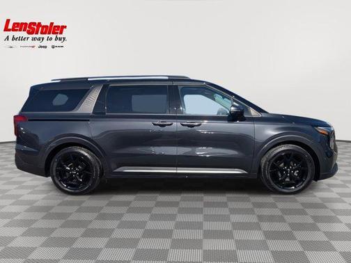2025 Kia Carnival SX