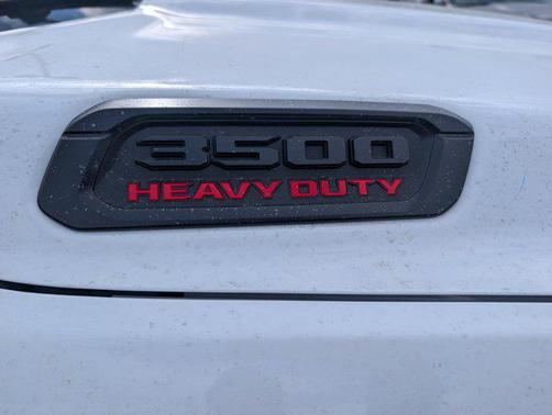 2026 RAM 3500 Tradesman Crew Cab 4x4 6'4' Box