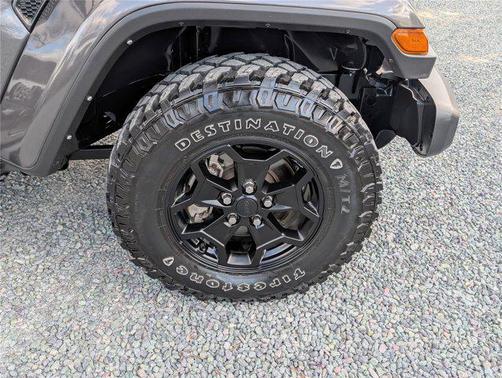 2021 Jeep Gladiator Willys 4x4