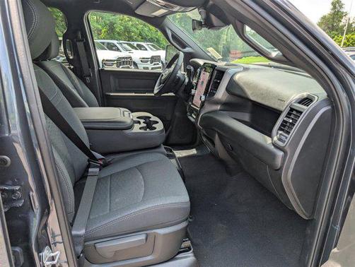 2025 RAM 2500 Tradesman Crew Cab 4x4 6'4' Box