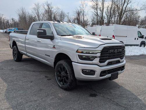 2026 RAM 2500 Laramie Crew Cab 4x4 8' Box