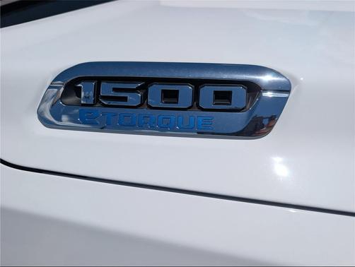 Bright White Clearcoat 2026 RAM 1500 Big Horn/Lone Star