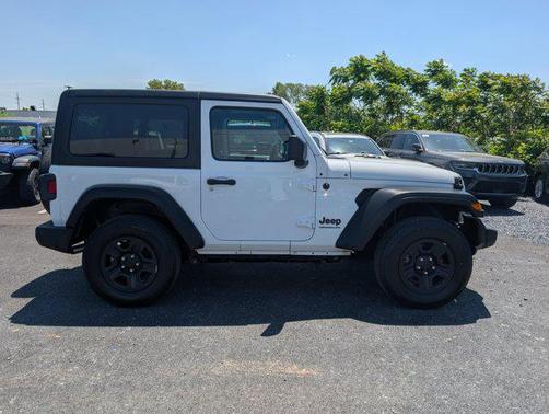 Bright White Clearcoat 2022 Jeep Wrangler Sport