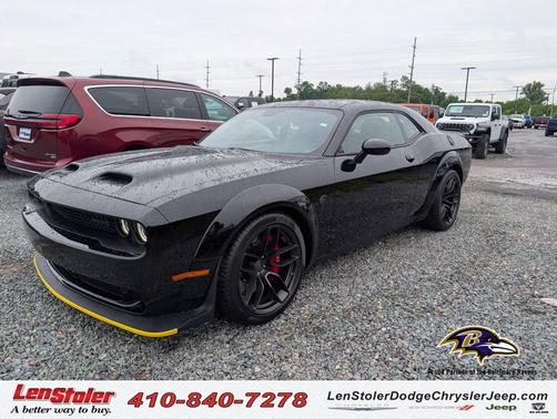 Pitch Black Clearcoat 2023 Dodge Challenger SRT Hellcat