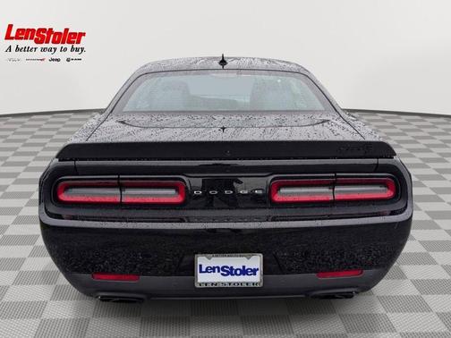 Pitch Black Clearcoat 2023 Dodge Challenger SRT Hellcat