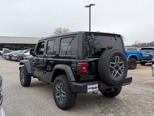 2025 Jeep Wrangler 4-Door Sahara 4x4