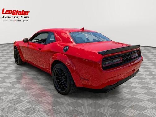 Go Mango 2022 Dodge Challenger R/T Scat Pack Widebody