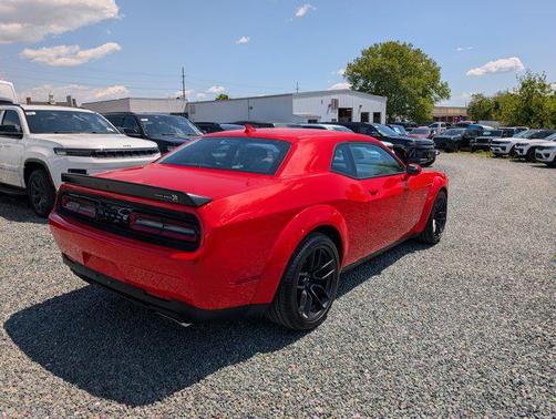 Go Mango 2022 Dodge Challenger R/T Scat Pack Widebody