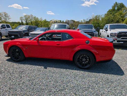 Go Mango 2022 Dodge Challenger R/T Scat Pack Widebody