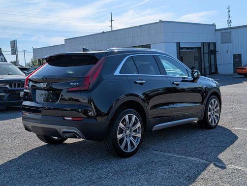 2021 Cadillac XT4 Premium Luxury