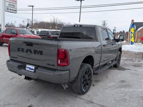 2026 RAM 3500 Big Horn Crew Cab 4x4 6'4' Box