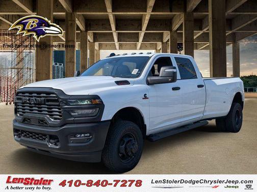 2025 RAM 3500 Tradesman Crew Cab 4x4 8' Box