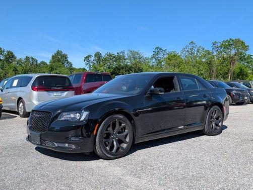 2023 Chrysler 300 S