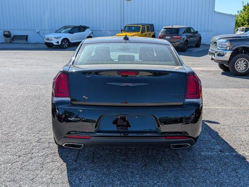 2023 Chrysler 300 S