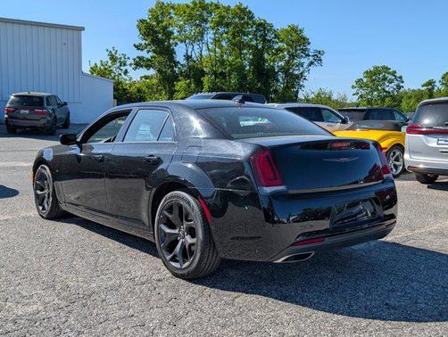 2023 Chrysler 300 S