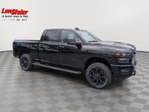 Diamond Black Crystal Pearlcoat 2026 RAM 2500 Big Horn Crew Cab 4x4 6'4' Box
