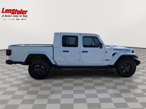 Bright White Clearcoat 2025 Jeep Gladiator High Tide
