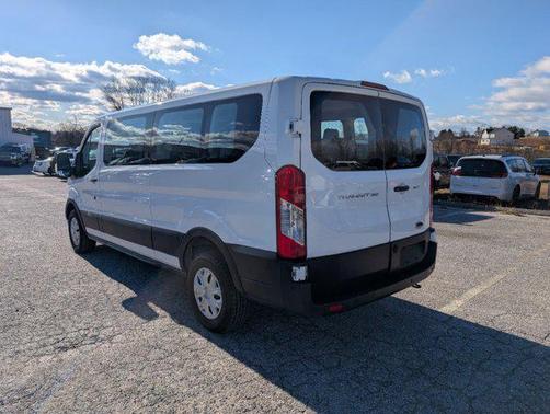 2022 Ford Transit-350 XLT