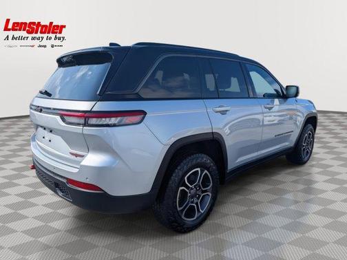 2022 Jeep Grand Cherokee Trailhawk