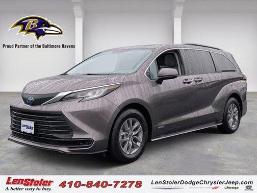 2021 Toyota Sienna LE