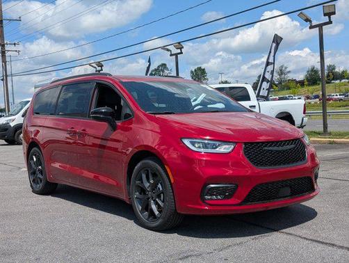 2025 Chrysler Pacifica Limited
