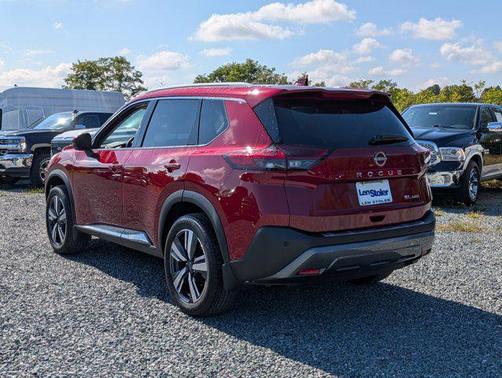 2022 Nissan Rogue SL