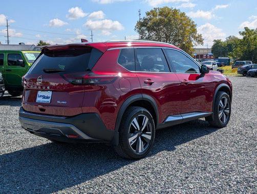 2022 Nissan Rogue SL
