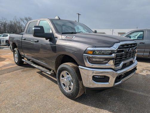 2026 RAM 3500 Tradesman Crew Cab 4x4 6'4' Box