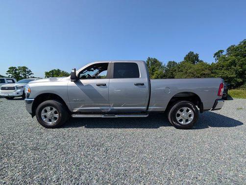 2023 RAM 2500 Big Horn Crew Cab 4x4 6'4' Box
