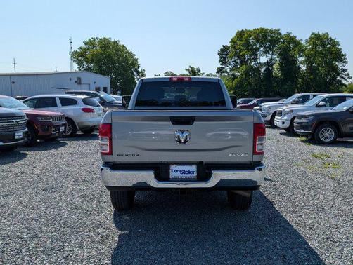 2023 RAM 2500 Big Horn Crew Cab 4x4 6'4' Box