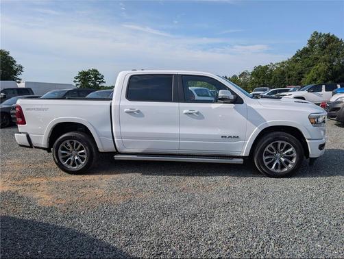 Bright White Clearcoat 2021 RAM 1500 Laramie