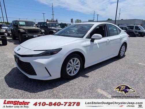Ice Cap 2025 Toyota Camry LE