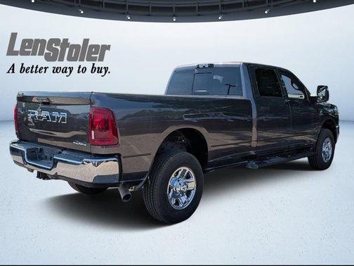 2025 RAM 2500 Tradesman Crew Cab 4x4 8' Box