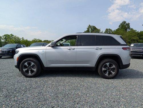 2023 Jeep Grand Cherokee 4xe Base