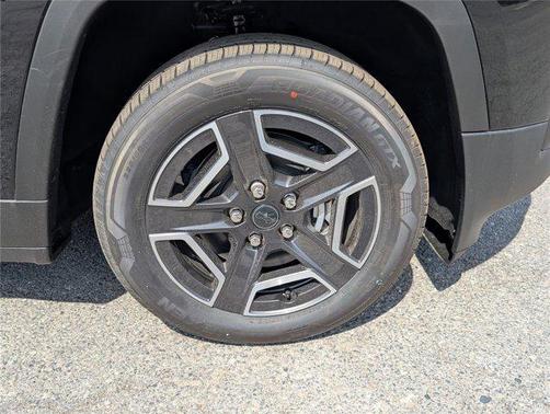 2026 Jeep Cherokee Laredo 4x4