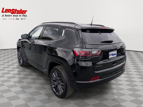 Diamond Black Crystal Pearlcoat 2022 Jeep Compass High Altitude