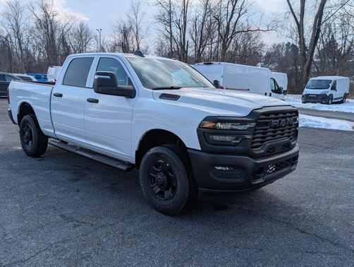 2026 RAM 3500 Tradesman Crew Cab 4x4 6'4' Box