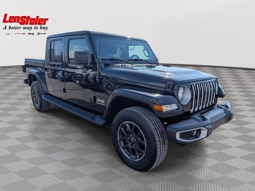 Black Clearcoat 2022 Jeep Gladiator Overland