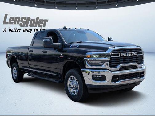 2025 RAM 2500 Tradesman Crew Cab 4x4 8' Box