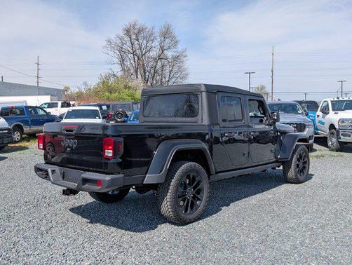 2025 Jeep Gladiator Nighthawk