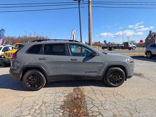 2023 Jeep Cherokee Altitude