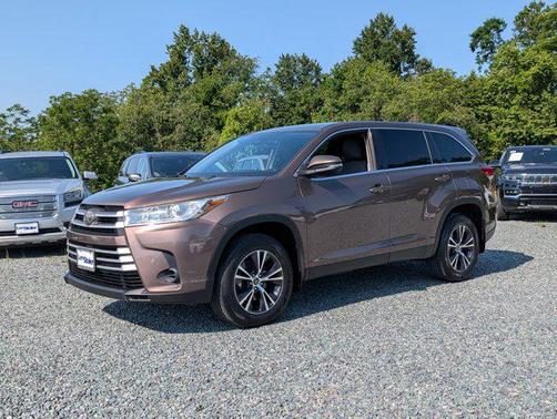 2019 Toyota Highlander LE