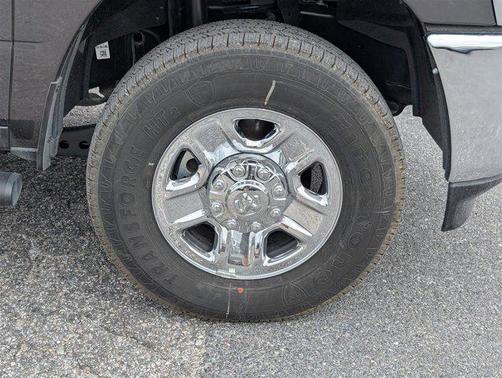 2025 RAM 2500 Tradesman Crew Cab 4x4 6'4' Box