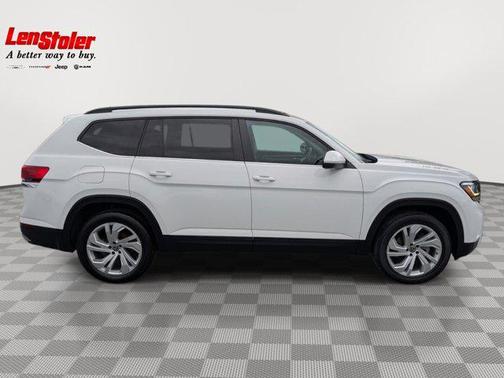 Pure White 2021 Volkswagen Atlas 3.6L SE w/Technology