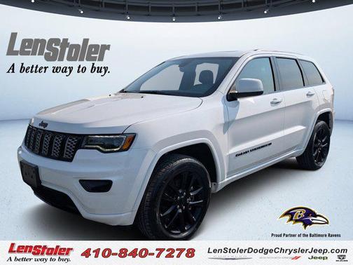 2022 Jeep Grand Cherokee Laredo