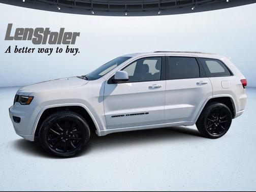 2022 Jeep Grand Cherokee Laredo