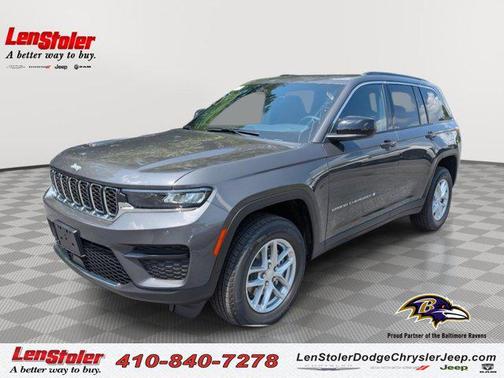 Baltic Gray Metallic Clearcoat 2025 Jeep Grand Cherokee Laredo