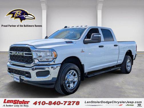 2023 RAM 3500 Tradesman Crew Cab 4x4 6'4' Box