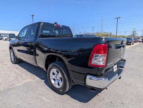 Diamond Black Crystal Pearlcoat 2021 RAM 1500 Big Horn/Lone Star