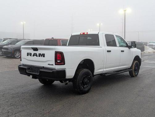 2026 RAM 2500 Tradesman Crew Cab 4x4 6'4' Box